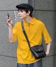 ハーフジップTシャツ