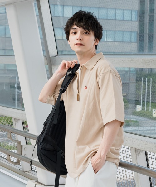 MUHET（ミュエータ）の「ハーフジップTシャツ（Tシャツ/カットソー・レディース・ベージュ/イエロー/グリーン・MEDIUM/X-LARGE）」の6枚目の写真