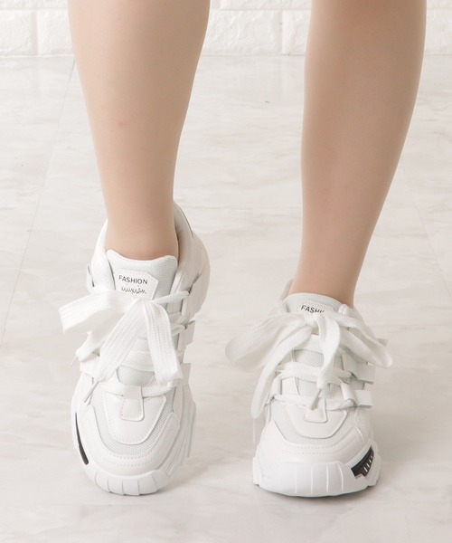 【新品・未使用】某ブランド風　靴　23.5㎝　レディース Lace Ladies（レースレディース）の「リボン風太ストラップ