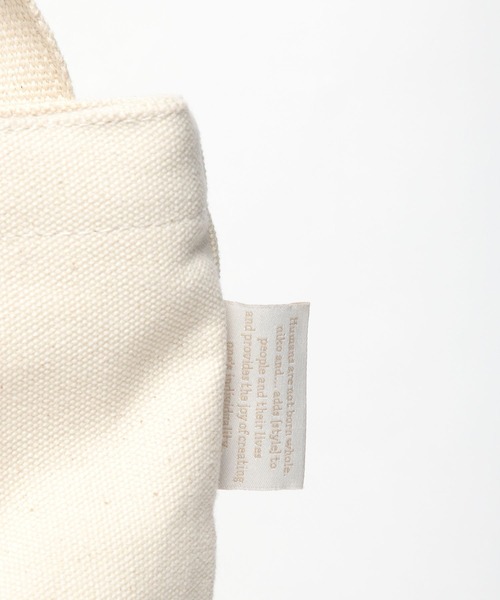 niko and...（ニコアンド）の「オリジナルニコロゴ刺繍2WAYトートバッグ【ニコロゴトート】（トートバッグ・レディース・ブラック/オフホワイト/セージグリーン/ベージュ/グリーン・0）」の17枚目の写真