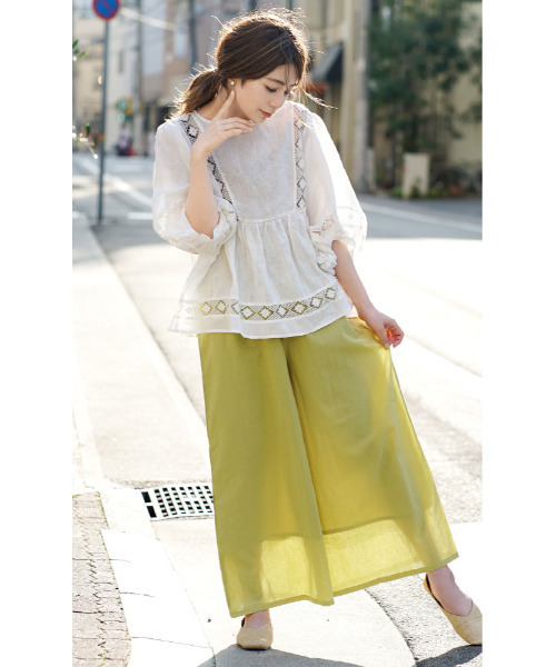 zootie（ズーティー）の「レース切替 バルーンスリーブ リネンブラウス（シャツ/ブラウス・レディース・オフホワイト・M）」の3枚目の写真