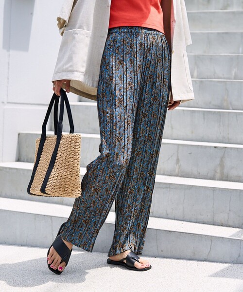 FREAK'S STORE（フリークスストア）の「ペイズリープリーツパンツ（その他パンツ・レディース・ブルー/ブラック/ブラウン・ﾌﾘ-）」の3枚目の写真