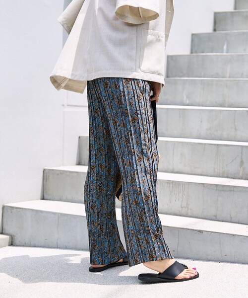 FREAK'S STORE（フリークスストア）の「ペイズリープリーツパンツ（その他パンツ・レディース・ブルー/ブラック/ブラウン・ﾌﾘ-）」の15枚目の写真