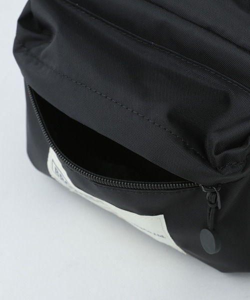 THEATRE PRODUCTS（シアタープロダクツ）の「【THEATRE PRODUCTS】別注ナイロン/ミニショルダーバッグ（ショルダーバッグ・メンズ・ブラック/グレー/パープル・FREE）」の13枚目の写真