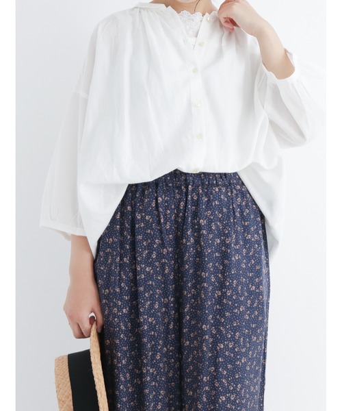 Samansa Mos2（サマンサ モスモス）の「丸襟ギャザーシャツ（シャツ/ブラウス・レディース・ブラック/グレー/オフホワイト/ピンク/グリーン・ﾌﾘ-）」の2枚目の写真