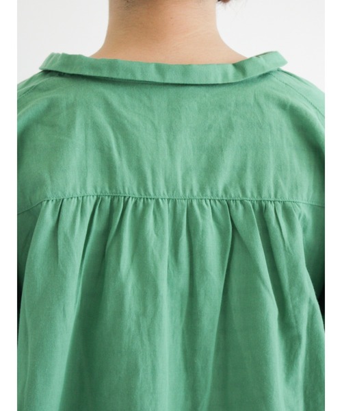Samansa Mos2（サマンサ モスモス）の「丸襟ギャザーシャツ（シャツ/ブラウス・レディース・ブラック/グレー/オフホワイト/ピンク/グリーン・ﾌﾘ-）」の17枚目の写真