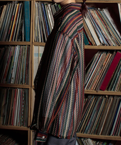 GLOSTER（グロスター）の「【GLOSTER/グロスター】バルファレース レースシャツ オープンカラー メッシュニット（シャツ/ブラウス・メンズ・ブラック/ベージュ系その他/ブルー系その他/パープル系その他・S/M/L）」の21枚目の写真