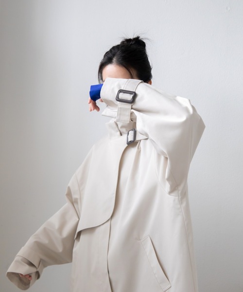 VACANCY（ヴァカンシー）の「フラップスタンドネックトレンチコート（トレンチコート・レディース・ブラック/ベージュ・FREE）」の13枚目の写真