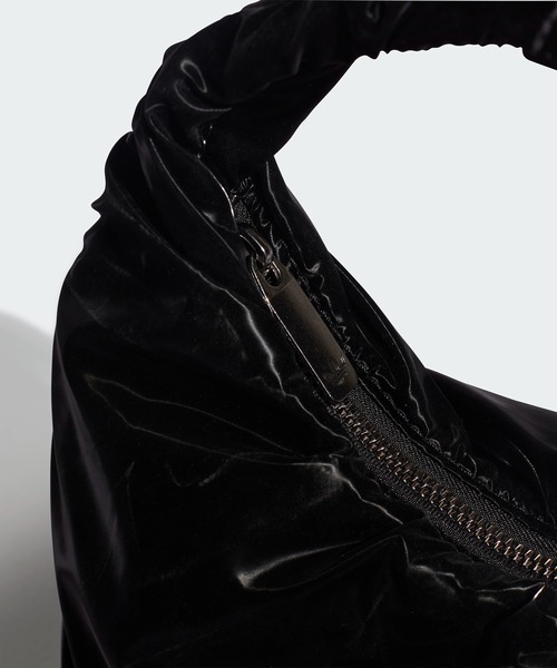 adidas(アディダス)の「ミニショルダーバッグ / アディダスオリジナルス(ショルダーバッグ・レディース・ブラック・FREE)」の5枚目の写真