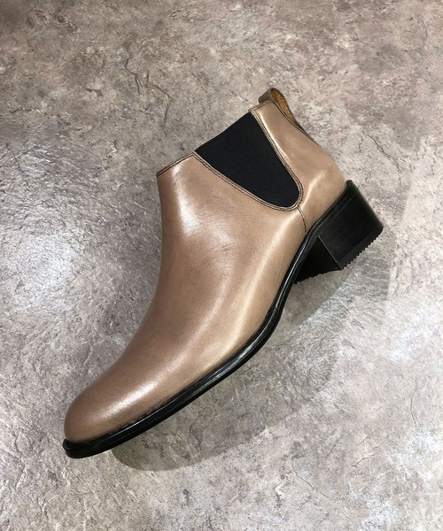 APOM（アポム）の「《APOM》本革サイドゴアショートブーツ（ブーツ