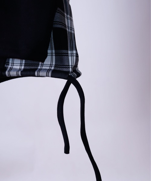 rovtski（ロフトスキー）の「AFYFSIDE CHECK PARKA/ビッグシルエット サイドチェックパーカー（パーカー・メンズ・ブラック系その他/ホワイト系その他2/ブラック系その他2/ホワイト系その他/ブラック系その他3/ホワイト系その他4/ブラック系その他4/ホワイト系その他3/ホワイト系その他6/ホワイト系その他5/サックスブルー/ブラック系その他5・FREE）」の17枚目の写真