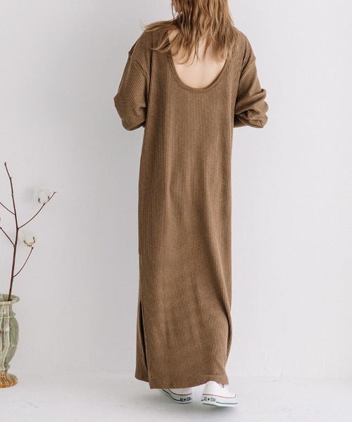 完売！雑誌掲載【新品未使用】 TODAYFULバックオープンニットワンピース 完売！雑誌掲載【新品未使用】 TODAYFULバックオープンニット