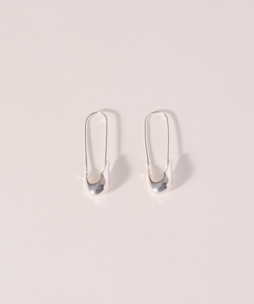 novice（ノーヴィス）の「【novice】Safety Pin Pierce（ピアス（両耳用）・レディース・シルバー/ゴールド・FREE）」の5枚目の写真