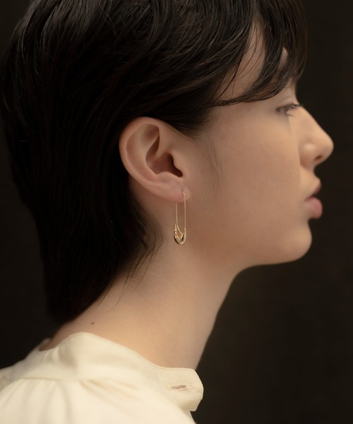 novice（ノーヴィス）の「【novice】Safety Pin Pierce（ピアス（両耳用）・レディース・シルバー/ゴールド・FREE）」の6枚目の写真
