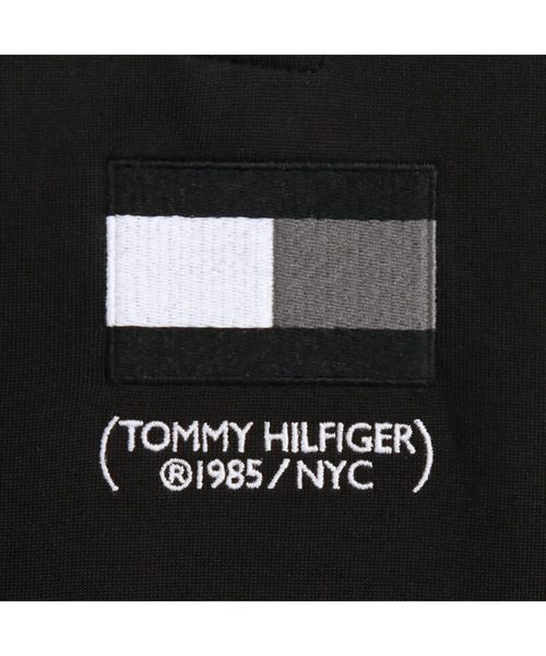 TOMMY HILFIGER（トミーヒルフィガー）の「MONOCHROME CAPSULE COLLECTION モノクロームグラフィック1/2ジップトレーナー（スウェット・メンズ・グレー/ブラック・MEDIUM/SMALL/X-LARGE/LARGE）」の12枚目の写真