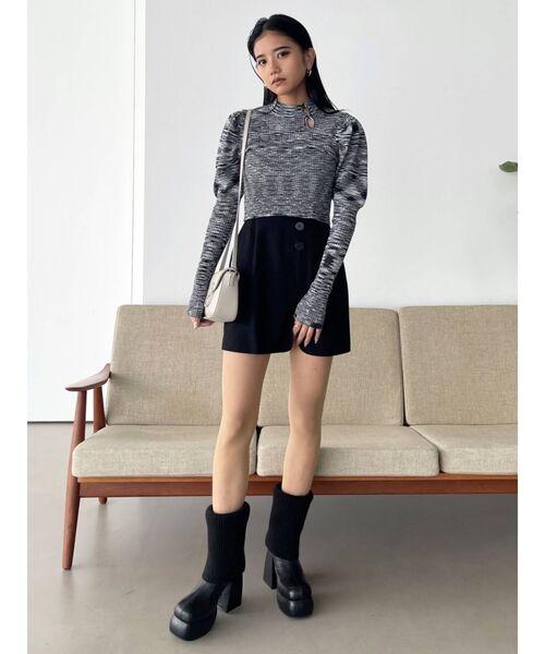 EMODA（エモダ）の「スリットデザインミニスカート（スカート・レディース・その他/ブルー/グレー/ブラック・SMALL/MEDIUM）」の18枚目の写真