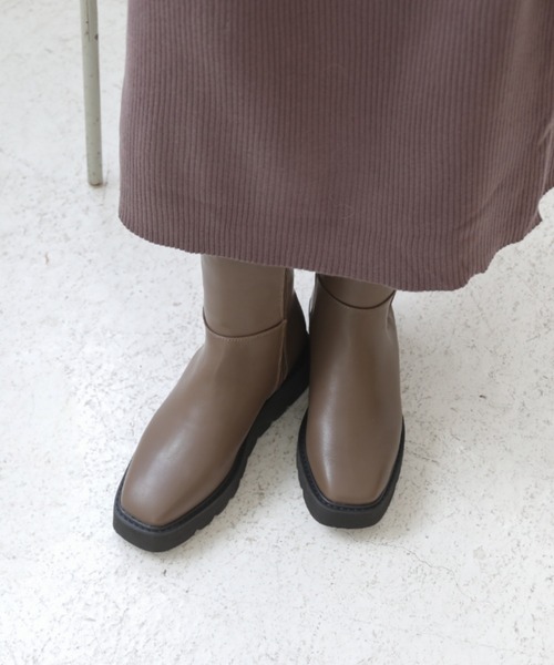 Piedi Nudi（ピエディヌーディ）の「ベーシック サイドゴアブーツ（チェルシーブーツ）（ブーツ・レディース・ブラウン/ブラック・S/L/M）」の22枚目の写真