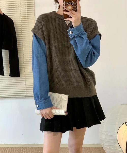 LAFFMO(ラフモ)の「デニムシャツドッキングニットトップス(その他トップス・レディース・モカ/ダークグレー/ライトグレー・FREE)」の1枚目の写真