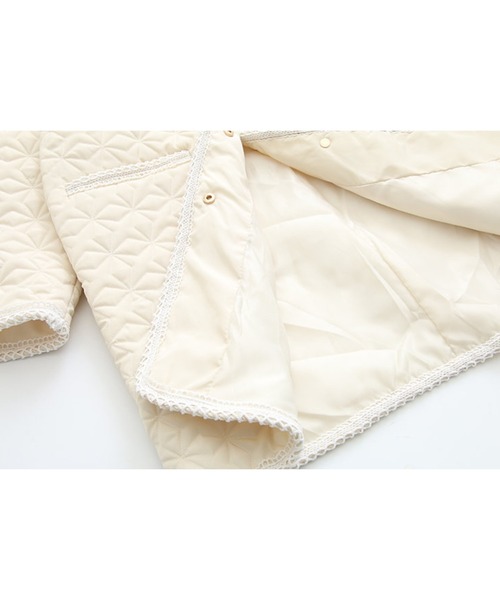 Sakka（サッカ）の「ノーカラーダイヤキルトロングコート（ノーカラーコート・レディース・ネイビー/オフホワイト・LARGE/MEDIUM）」の5枚目の写真