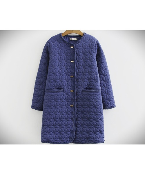 Sakka（サッカ）の「ノーカラーダイヤキルトロングコート（ノーカラーコート・レディース・ネイビー/オフホワイト・LARGE/MEDIUM）」の12枚目の写真