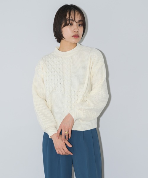 mebole(メボレ)の「ケーブル編みクルーネックセーター(ニット/セーター・レディース・ホワイト/レッド/ブルー/グリーン/ブラウン・FREE)」の10枚目の写真
