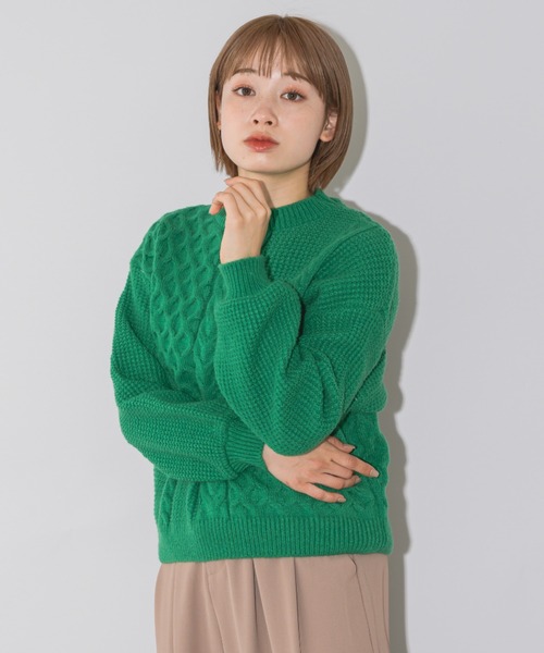 mebole(メボレ)の「ケーブル編みクルーネックセーター(ニット/セーター・レディース・ホワイト/レッド/ブルー/グリーン/ブラウン・FREE)」の19枚目の写真