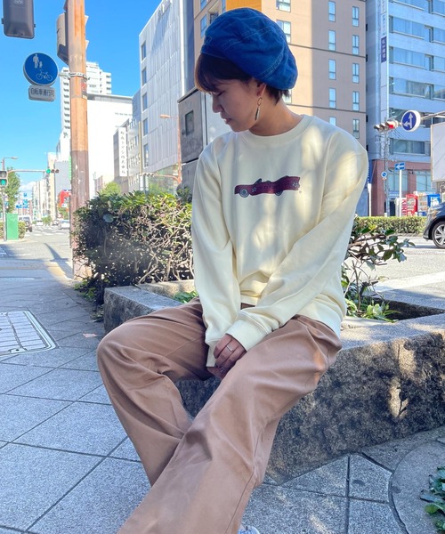 OLD BETTY'S（オールドベティーズ）の「Cadillac Print Crew Neck Sweat（スウェット・レディース・ナチュラル/杢グレー/グリーン/ブラック・FREE）」の3枚目の写真