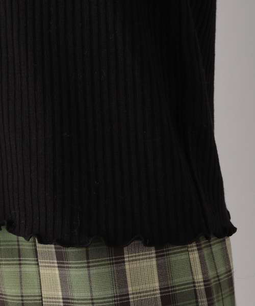 LOWRYS FARM(ローリーズファーム)の「サムホールメローロングスリーブ 175446(ニット/セーター・レディース・ブラック/ホワイト/グリーン/ブルー・FREE)」の22枚目の写真