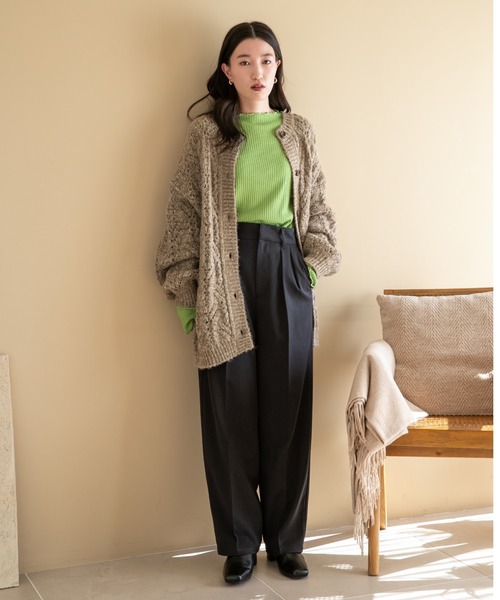 LOWRYS FARM(ローリーズファーム)の「サムホールメローロングスリーブ 175446(ニット/セーター・レディース・ブラック/ホワイト/グリーン/ブルー・FREE)」の7枚目の写真