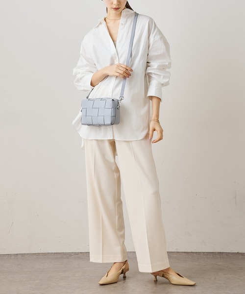 イアクッチ　ショルダーバッグ　ベルタ XS　3way　編み込み　レザー　ホワイト イアクッチ ショルダーバッグ ベルタ XS 3way 編み込み レザー