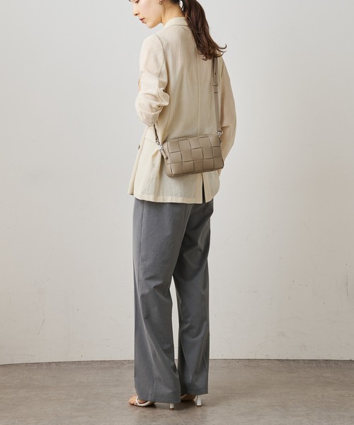 IACUCCI(イアクッチ)の「ベルタ XS CERVO(ショルダーバッグ・レディース・サンドベージュ/ライトグレー/アイボリー/ブラック/ピンク/ベージュ系・FREE)」の19枚目の写真