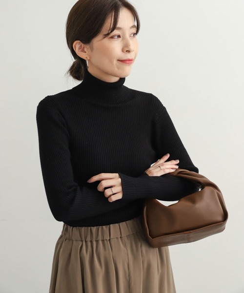 URBAN RESEARCH DOORS（アーバンリサーチドアーズ）の「タートルネックリブニット（ニット/セーター・レディース・ライトグレー/ブラウン/ブルー/ブラック・MEDIUM）」の20枚目の写真