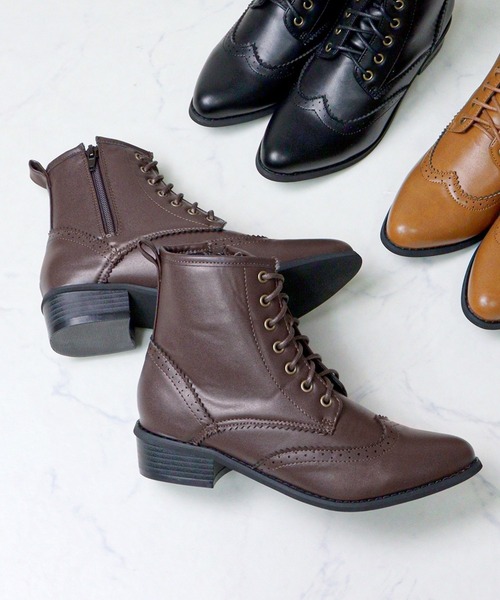 LibertyDoll（リバティードール）の「ポインテッドローヒールブーツ（ブーツ・レディース・ダークブラウン系2/ダークブラウン系4/キャメル/ブラック系1/ブラック系3/ブラック系4/ダークブラウン系3/グレー系1/ブラック系6/ブラック系5/ブラック系7/アイボリー系2/グレー系2/ブラック系2/ダークブラウン系1/アイボリー系1・LL/S/M/L/SS/3L）」の11枚目の写真