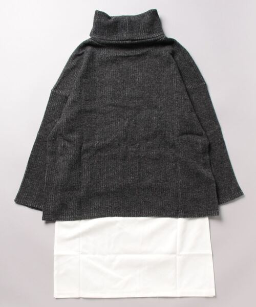 REAL CUBE（リアルキューブ）の「日本製ブラウスドッキングタートルニットチュニック（ニット/セーター・レディース・グレー/ライトグレー/ブラック・M）」の4枚目の写真