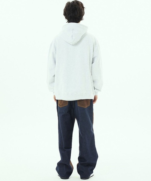 WaiKei（ワイケイ）の「【UNISEX】Wai Kei／タイポグラフィフーディー(裏起毛) 2194825（パーカー・レディース・ブラック/ネイビー/オフホワイト・MEDIUM/LARGE）」の4枚目の写真