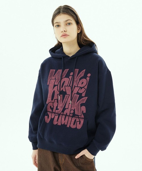 WaiKei（ワイケイ）の「【UNISEX】Wai Kei／タイポグラフィフーディー(裏起毛) 2194825（パーカー・レディース・ブラック/ネイビー/オフホワイト・MEDIUM/LARGE）」の8枚目の写真