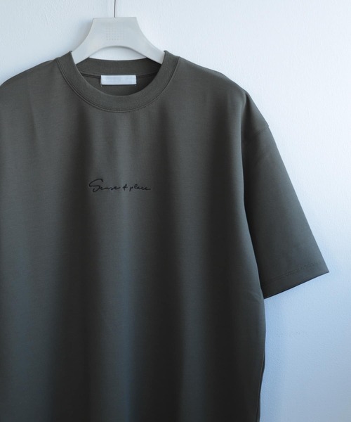 SENSE OF PLACE by URBAN RESEARCH（センスオブプレイスバイアーバンリサーチ）の「シシュウポンチショートスリーブTシャツ（Tシャツ/カットソー・メンズ・ライトカーキ/ライトベージュ/ブラック/ホワイト/チャコールグレー/オリーブ/ブルー/ブラック系その他/ホワイト系その他/ピンク/ライトブルー/グリーン系その他/パープル・MEDIUM/LARGE）」の8枚目の写真