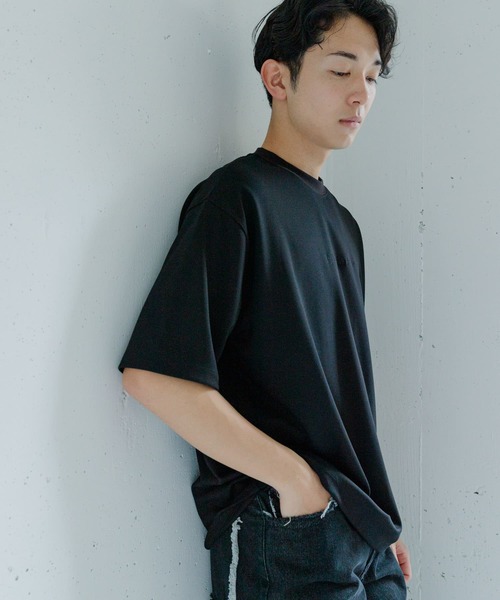 SENSE OF PLACE by URBAN RESEARCH（センスオブプレイスバイアーバンリサーチ）の「シシュウポンチショートスリーブTシャツ（Tシャツ/カットソー・メンズ・ライトカーキ/ライトベージュ/ブラック/ホワイト/チャコールグレー/オリーブ/ブルー/ブラック系その他/ホワイト系その他/ピンク/ライトブルー/グリーン系その他/パープル・MEDIUM/LARGE）」の19枚目の写真