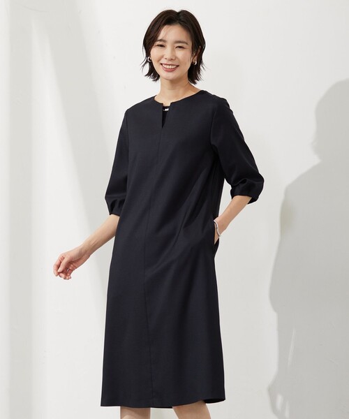 J.PRESS(ジェイプレス)の「【セットアップ対応・洗える・UVケア・速乾】 OXIJEWELストレッチ ワンピース(ワンピース・レディース・ライトグレー系/ベージュ系/ネイビー系・T15/T13)」の3枚目の写真