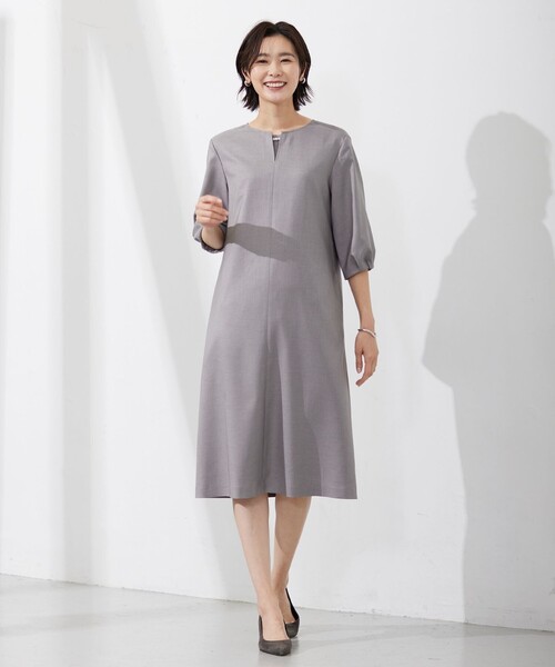 J.PRESS(ジェイプレス)の「【セットアップ対応・洗える・UVケア・速乾】 OXIJEWELストレッチ ワンピース(ワンピース・レディース・ライトグレー系/ベージュ系/ネイビー系・T15/T13)」の5枚目の写真