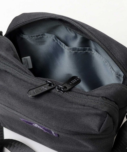 GERRY(ジェリー)の「撥水加工 リサイクルポリエステル REPREVE マルチポケット 正方形 ミニショルダーバッグ(ショルダーバッグ・メンズ・ブラウン系その他/ベージュ/ブラック/グレー・FREE)」の13枚目の写真