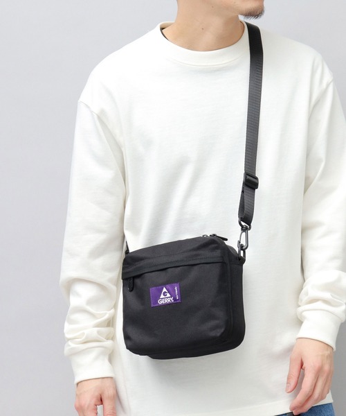 GERRY(ジェリー)の「撥水加工 リサイクルポリエステル REPREVE マルチポケット 正方形 ミニショルダーバッグ(ショルダーバッグ・メンズ・ブラウン系その他/ベージュ/ブラック/グレー・FREE)」の5枚目の写真