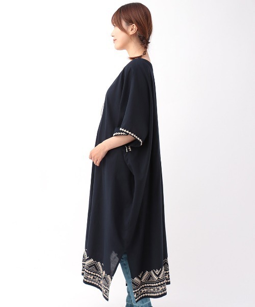 チチカカ(チチカカ)の「ジオメトリック刺繍カーディガン(カーディガン/ボレロ・レディース・アイボリー/マスタード/ネイビー・FREE)」の14枚目の写真