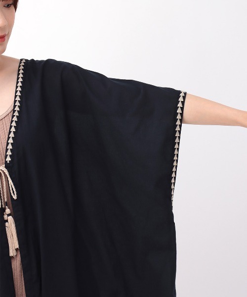 チチカカ(チチカカ)の「ジオメトリック刺繍カーディガン(カーディガン/ボレロ・レディース・アイボリー/マスタード/ネイビー・FREE)」の17枚目の写真