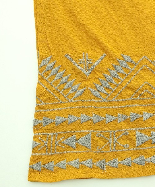 チチカカ(チチカカ)の「ジオメトリック刺繍カーディガン(カーディガン/ボレロ・レディース・アイボリー/マスタード/ネイビー・FREE)」の20枚目の写真