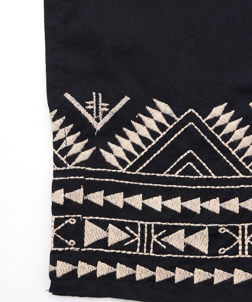 チチカカ(チチカカ)の「ジオメトリック刺繍カーディガン(カーディガン/ボレロ・レディース・アイボリー/マスタード/ネイビー・FREE)」の21枚目の写真