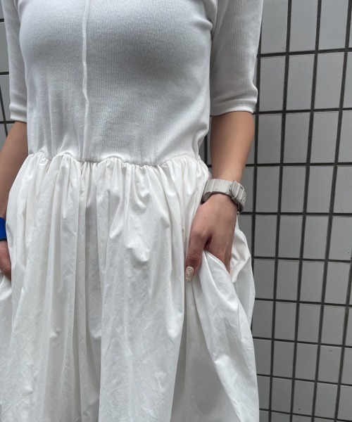 Solace（ソレイス）の「テレコリブドッキングボリュームワンピース（ワンピース・レディース・ブラック/ホワイト・M/L）」の11枚目の写真