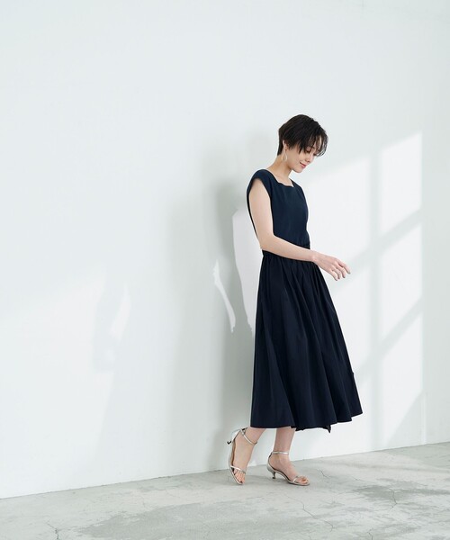 NOLLEY’S(ノーリーズ)の「◇【WEB限定】テレコ×メモリータフタドッキングワンピース(ワンピース・レディース・ブルー系その他7/ネイビー/ブラック系その他/ブラック/ベージュ・2/1)」の21枚目の写真