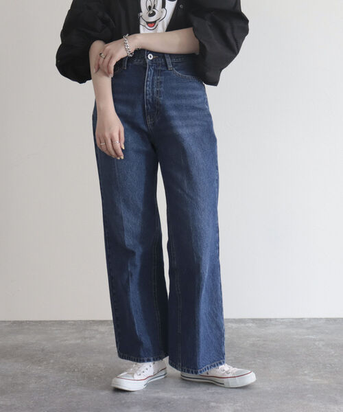 fredy emue（フレディエミュ）の「【fredyemueフレディエミュ】センタープレスストレートデニム（デニムパンツ・レディース・サックスブルー/ネイビー・36/38）」の14枚目の写真