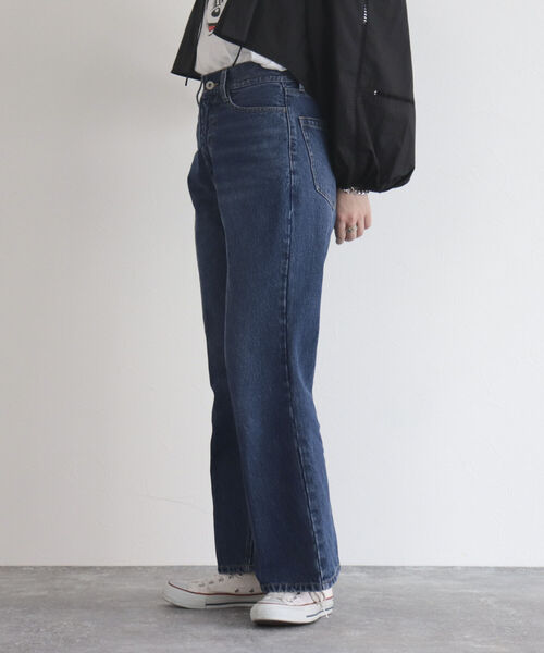 fredy emue（フレディエミュ）の「【fredyemueフレディエミュ】センタープレスストレートデニム（デニムパンツ・レディース・サックスブルー/ネイビー・36/38）」の15枚目の写真